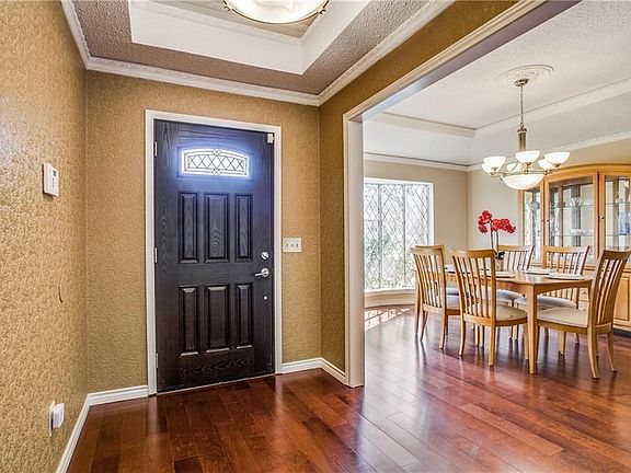3rd image of 2905 Shalimar Dr