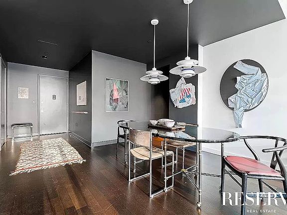 4th image of 520 W 19th St APT 4A