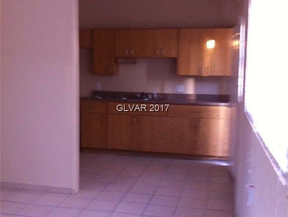 3rd image of 2132 Houston Dr APT B