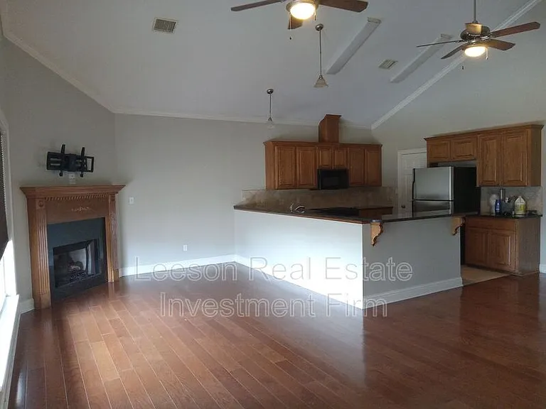 5721 S Lakeshore Dr — Photo 6