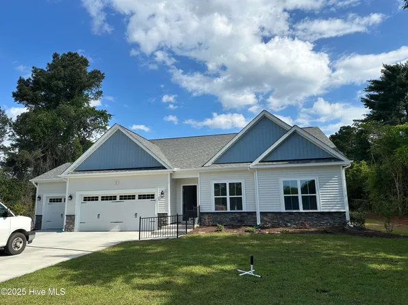 2 Wedgewood Drive, Foxfire Village, NC 27281