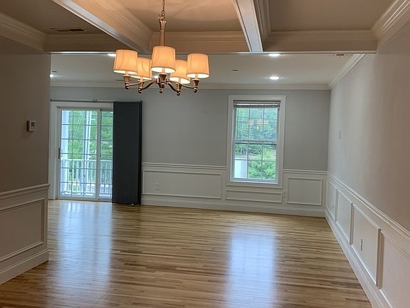 3rd image of 56 New Rochester Rd #204