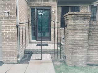 38738 Chessington #1, Farmington Hills, MI 48331