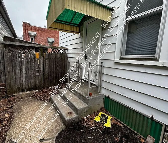 220 S Railroad St #2 — Photo 9