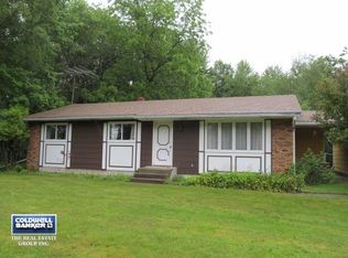 618 Hanson St, Rosholt, WI 54473
