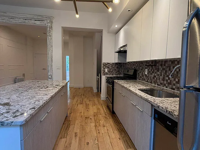 214 Van Buren St #1GR — Photo 10