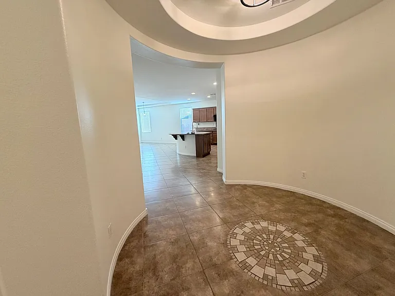 1936 Bluff Knoll Ct #LAS — Photo 4