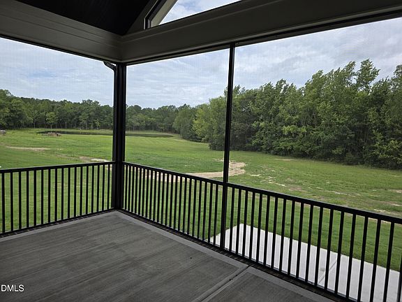 4th image of 125 Water Willow Dr