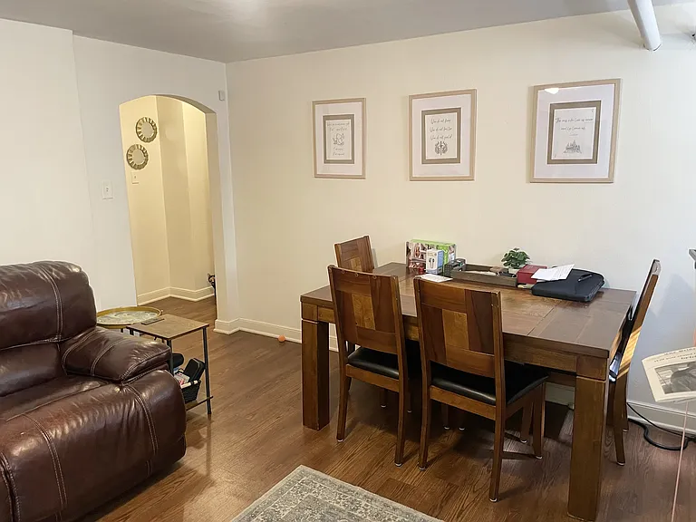 833 Grand Apartments — Photo 4