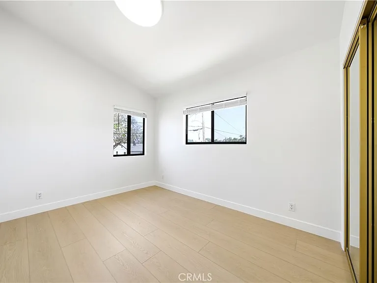 24620 Moon Ave — Photo 19