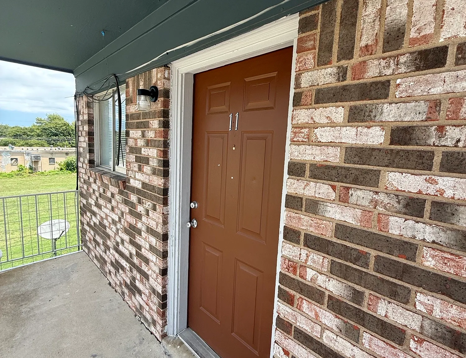 1012 Wells Circle - 11 — Photo 2