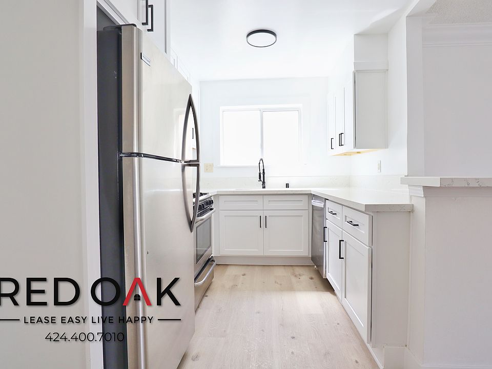 1st image of 1051 N Gardner St #5