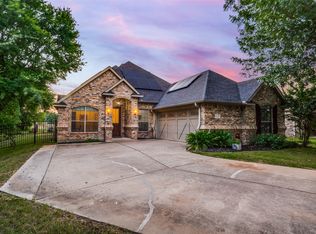9824 Rio Frio Trl, Fort Worth, TX 76126