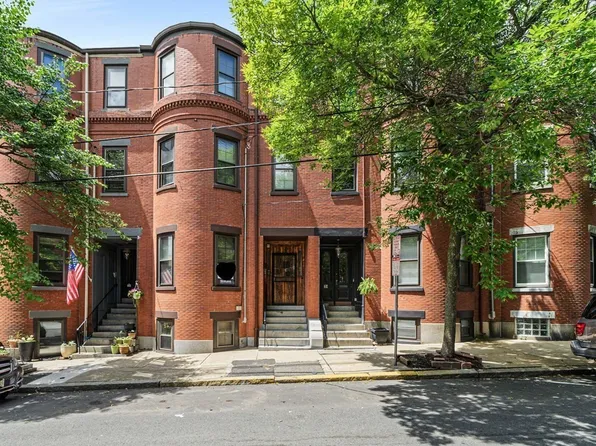 36 Beacon St, Chelsea, MA 02150