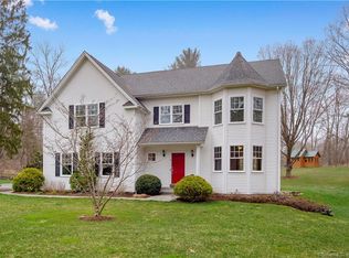 6 Candlewood Ln, Norwalk, CT 06850