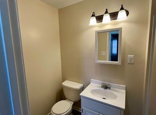 312 E Edna St #312, Marshall, MO 65340