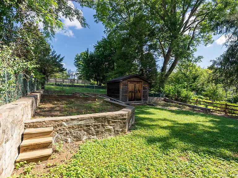 1708 Willow Ave — Photo 38