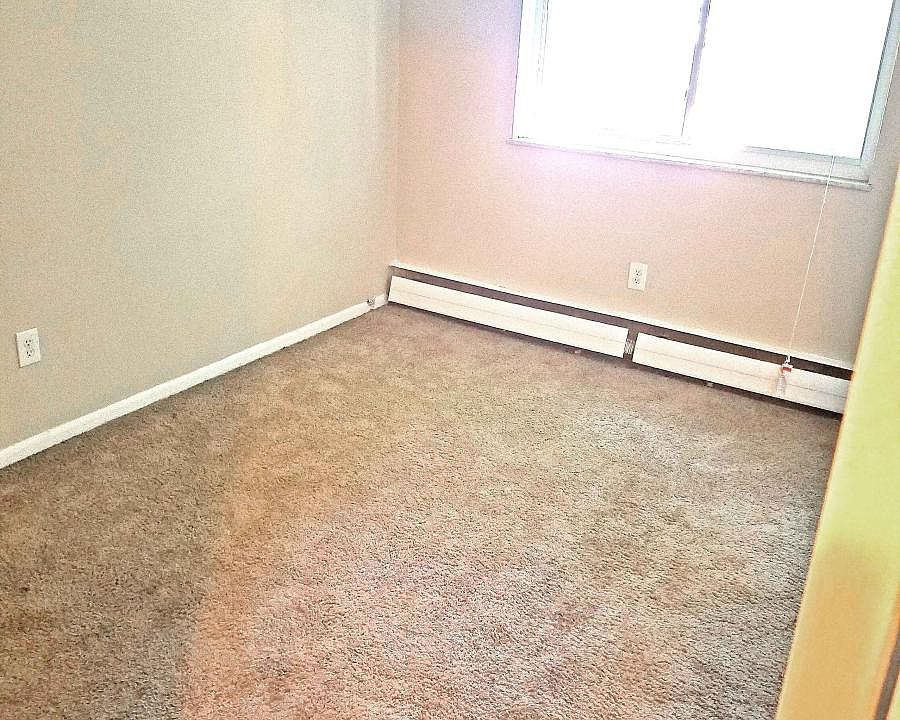 1st image of 3778 W 33rd St APT 2