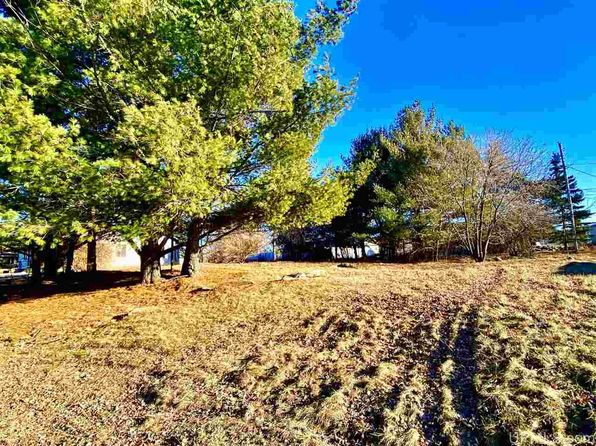 Iron Mountain Real Estate Iron Mountain Mi Homes For Sale Zillow