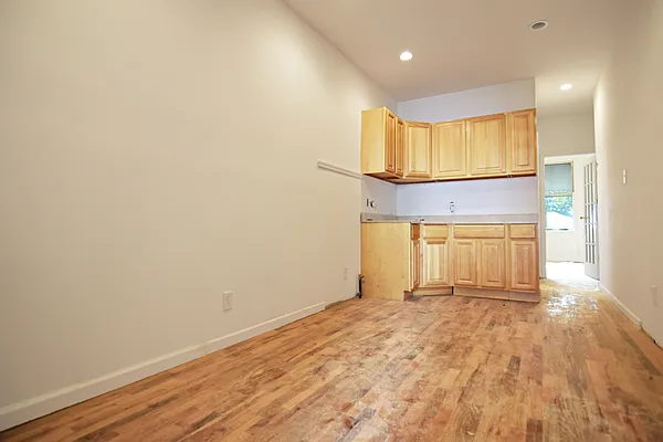 Rented by Coda Real Estate NYC | media 16