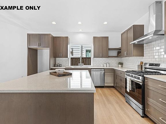 5th image of 313 E Rapp Rd