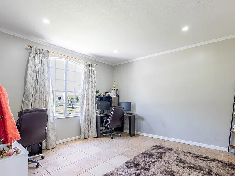 1725 Soaring Heights Cir — Photo 22