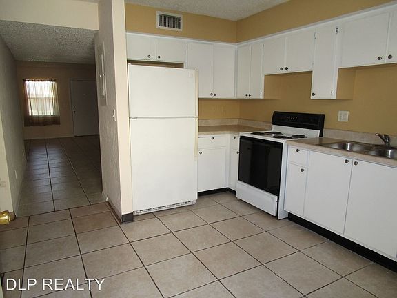 3rd image of 3761 Cardinal Blvd APT 2