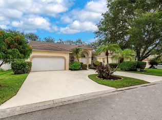 5959 NW 74th St, Parkland, FL 33067