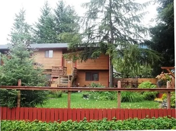 8533 Steep Pl, Juneau, AK 99801