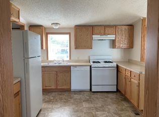 165 Blue Spruce Ln #165, Flint, MI 48506