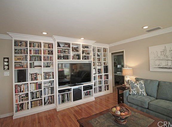 4th image of 4338 Radnor Ave