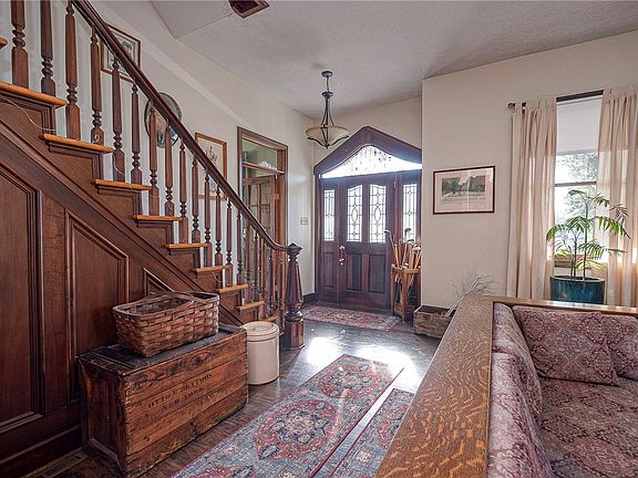 2nd image of 115 River Ave