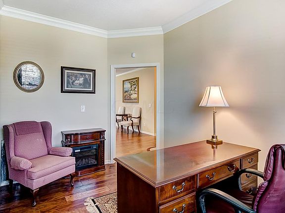 5th image of 5444 Metzger Cres