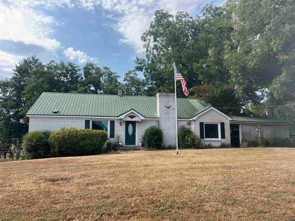 921 Old Troy Rd, Martin, TN 38237