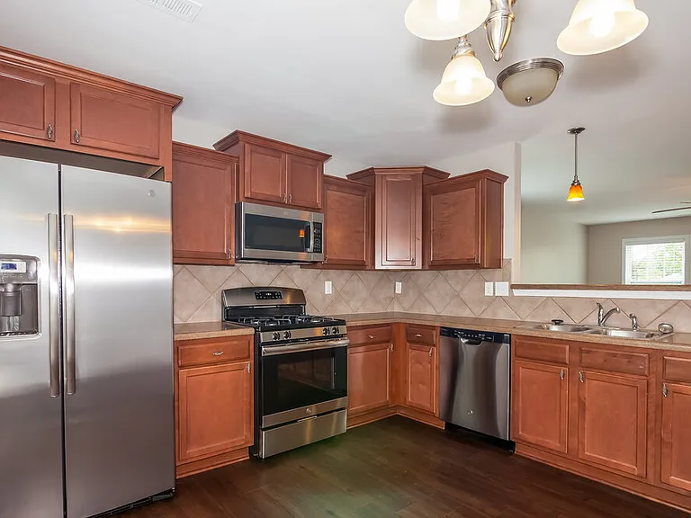 1334 Haestad Ct — Photo 10