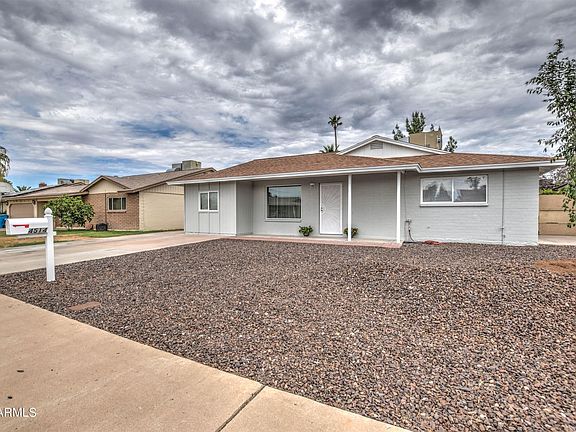 2nd image of 4514 W Altadena Ave