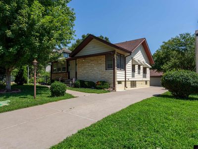2031 N 49th St, Omaha, NE, 68104