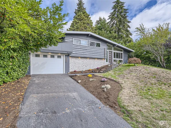 15602 SE 10th St, Bellevue, WA 98008