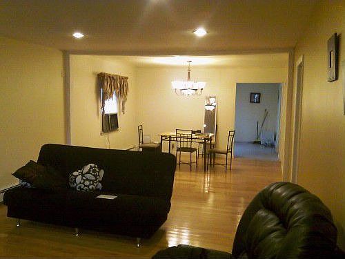 3rd image of 78 Smithtown Polk Blvd
