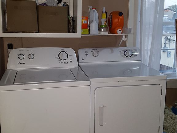 Washer & Dryer Stay