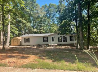 175 Fairview Oaks Dr, Campobello, SC 29322