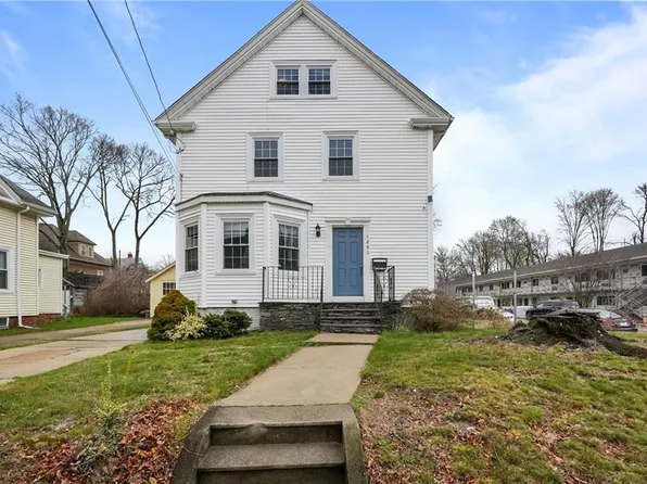 1880 Broad St, Cranston, RI 02905