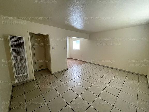 3rd image of 1206 Potomac Ave