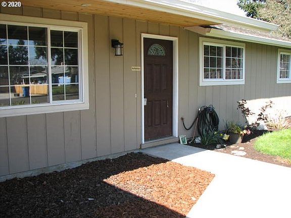 3rd image of 9500 NE 88th Ave