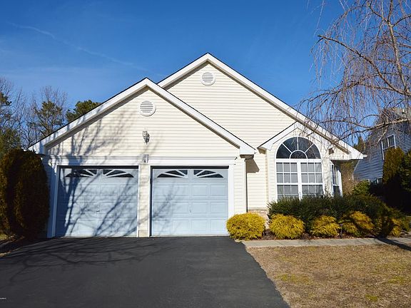 2nd image of 2749 Rockport Ln
