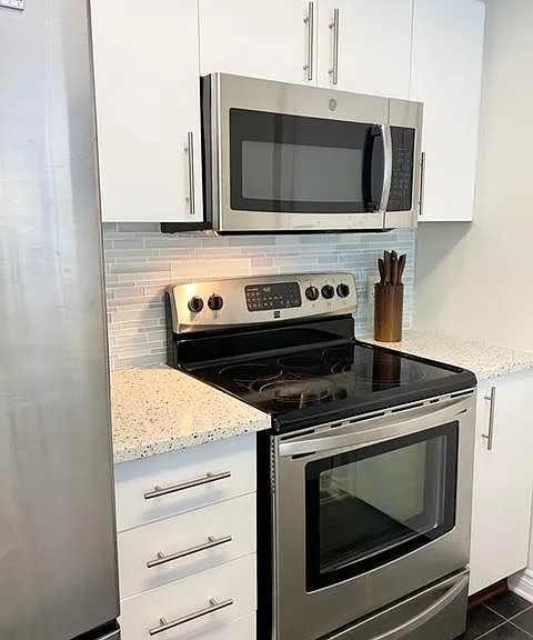 200 Rideau St #1106 — Photo 1