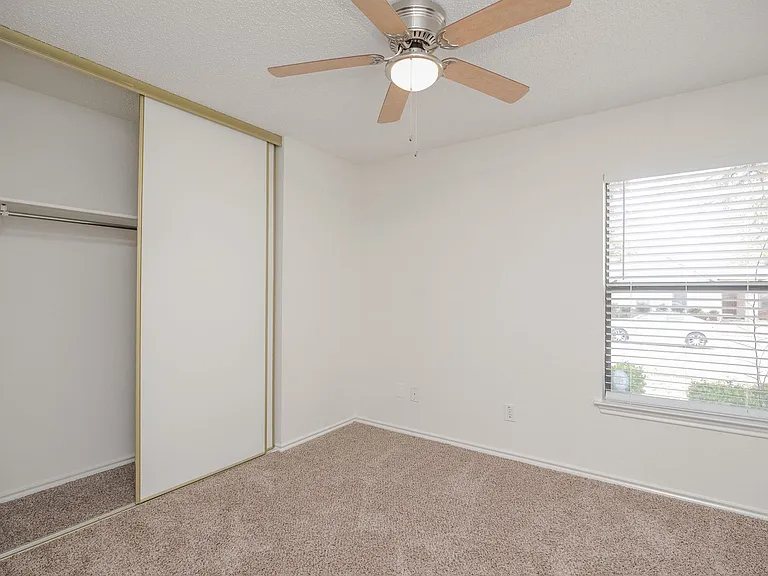 6410 Nottoway Ct — Photo 27