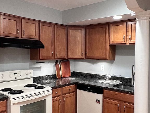 5th image of 5600 Gobind Ln