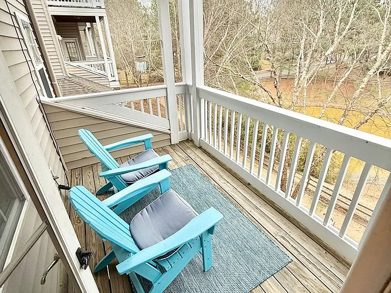 8938 Rosalyn Glen Rd — Photo 16