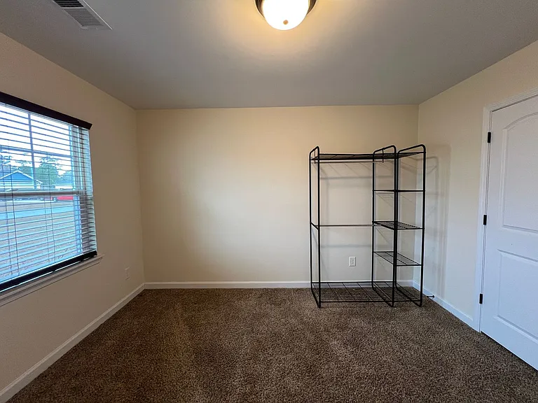 310 Landon Ln — Photo 13
